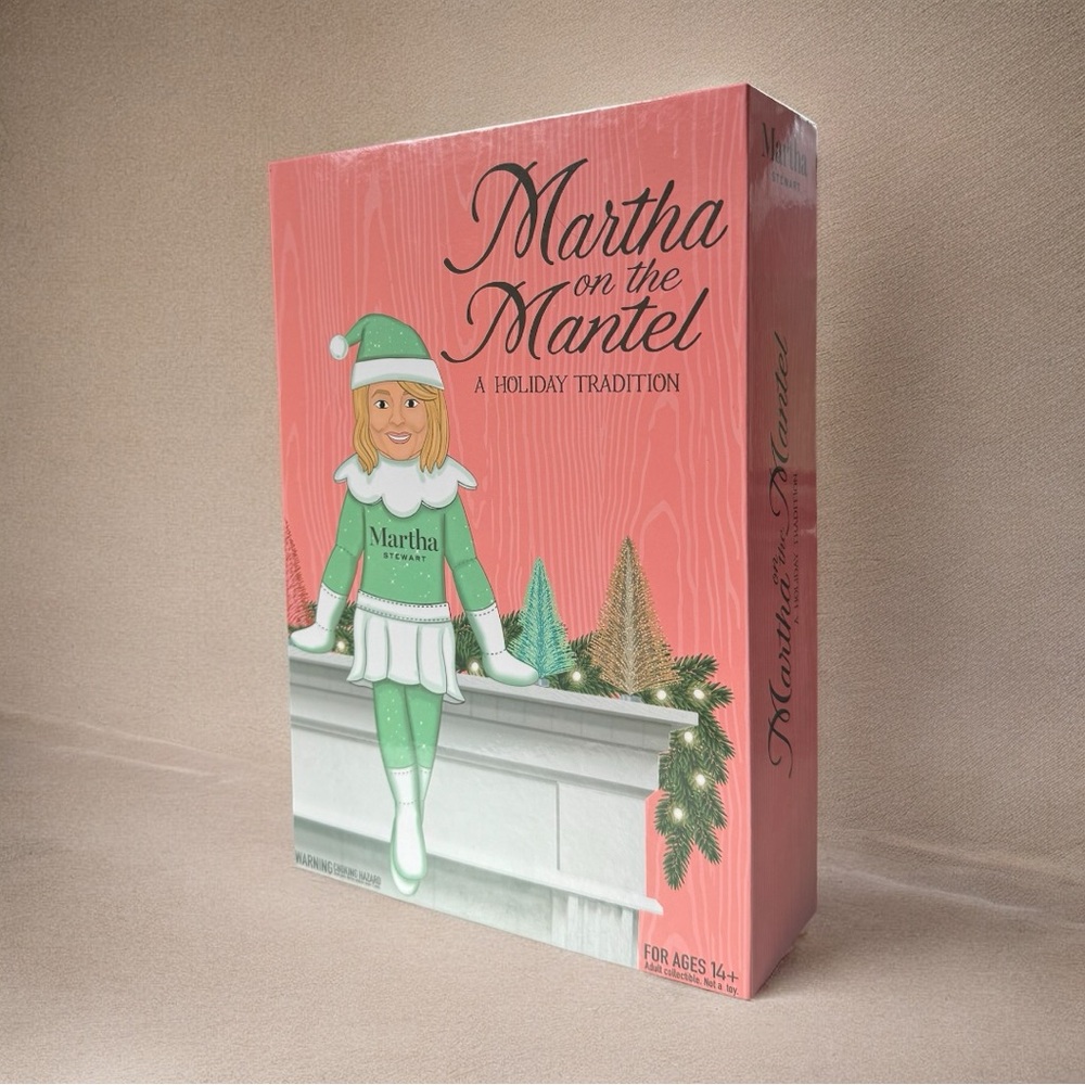 Martha on the Mantel “A Holiday Tradition” with Accessories - NEW IN BOX
